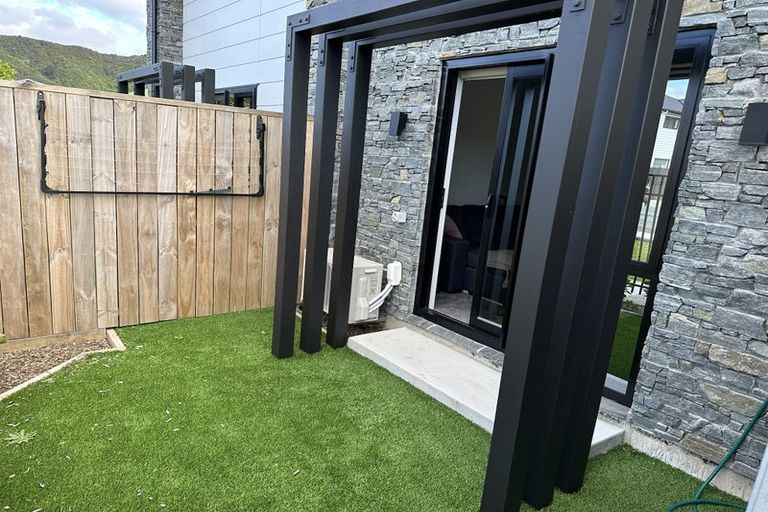 Photo of property in 9/123 Cambridge Terrace, Fairfield, Lower Hutt, 5011