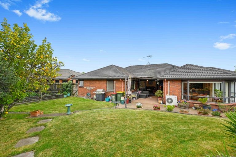 Photo of property in 6 Flora Way, Rototuna, Hamilton, 3210