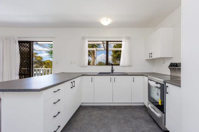 Photo of property in 2/63 Rodney Street, Wellsford, 0900