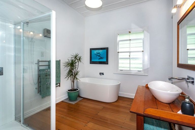 Photo of property in 137 Karaka Road, Thames, 3500