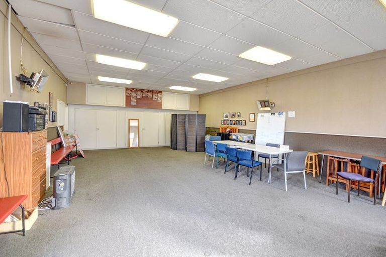 Photo of property in 186 Main South Road, Green Island, Dunedin, 9018