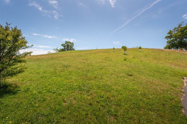 Photo of property in 17 Deck Road, Tasman, 7173