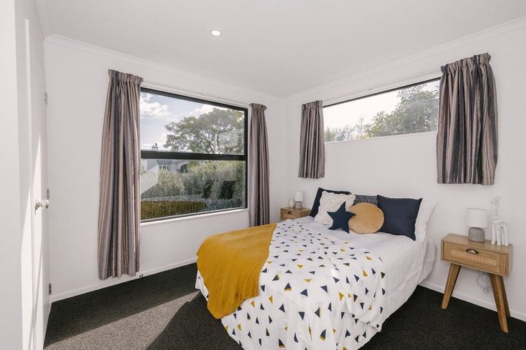 Photo of property in 1 Annandale Avenue, Takaro, Palmerston North, 4410