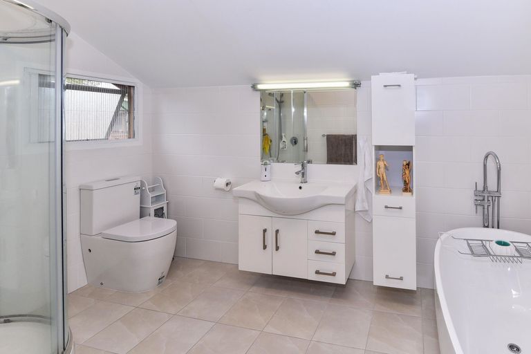 Photo of property in 15 Lemonwood Place, The Gardens, Auckland, 2105