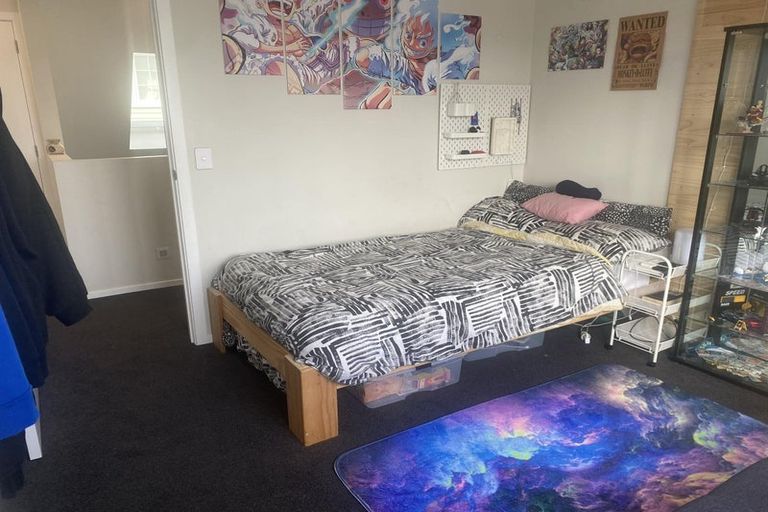 Photo of property in 91b Whites Line East, Waiwhetu, Lower Hutt, 5010