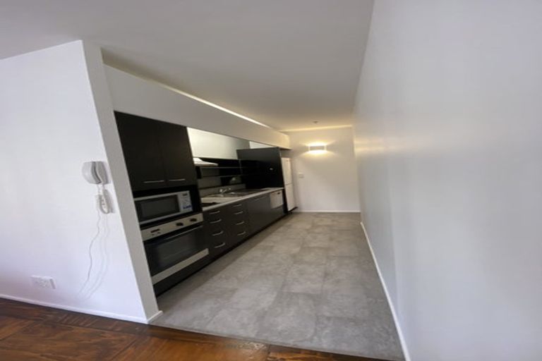Photo of property in St Peters Apartments, 1b/192 Willis Street, Te Aro, Wellington, 6011