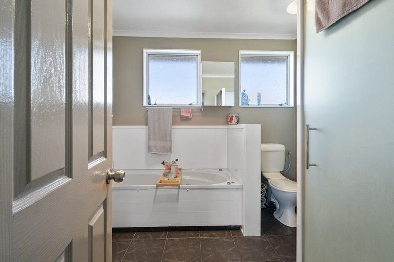 Photo of property in 1 Jupiter Street, Milson, Palmerston North, 4414