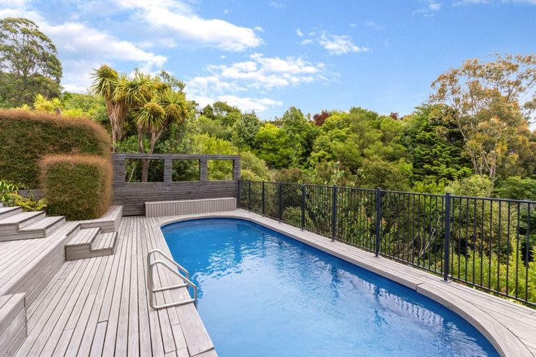 Photo of property in 34 Takahe Drive, Cashmere, Christchurch, 8022