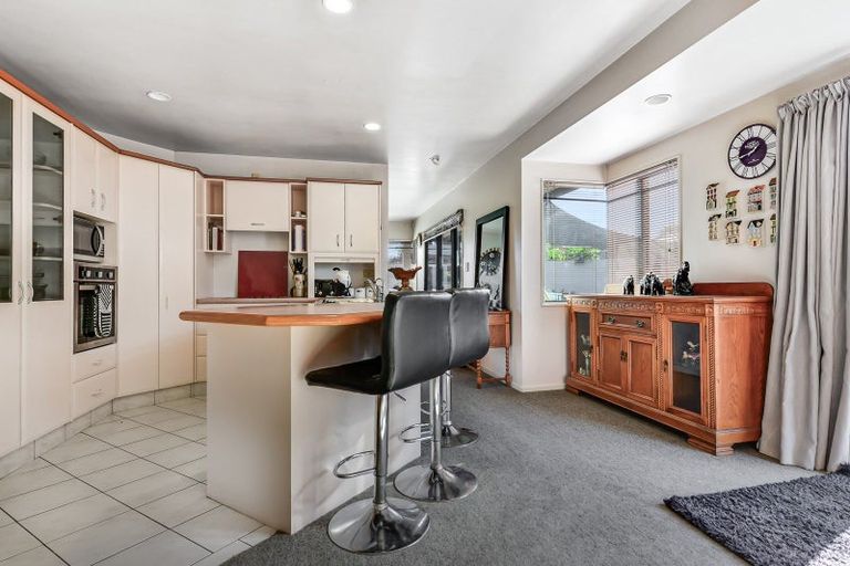 Photo of property in 21 Ayrshire Drive, Grandview Heights, Hamilton, 3200