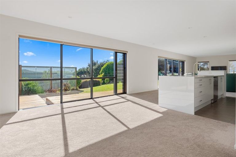 Photo of property in 5 Waterview Place, Haruru, 0204