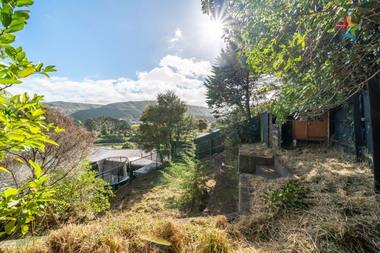 Photo of property in 19 Thomas Street, Stokes Valley, Lower Hutt, 5019