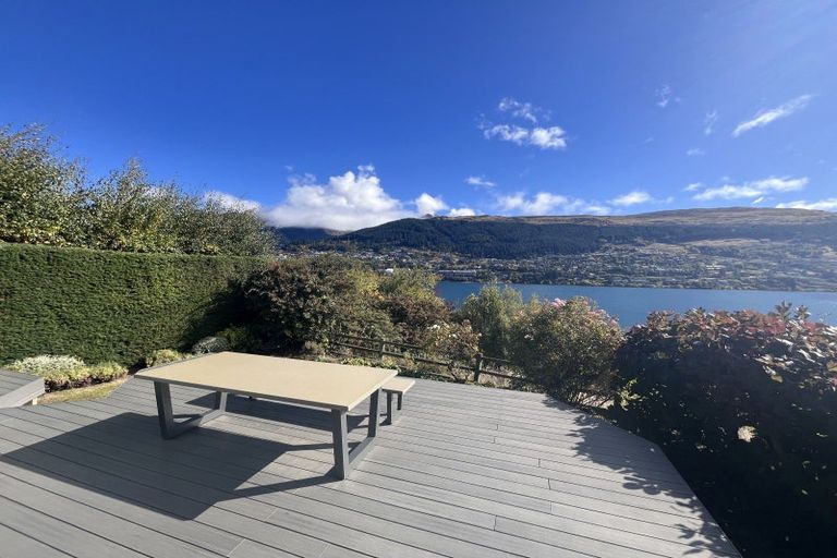Photo of property in 379 Peninsula Road, Kelvin Heights, Queenstown, 9300