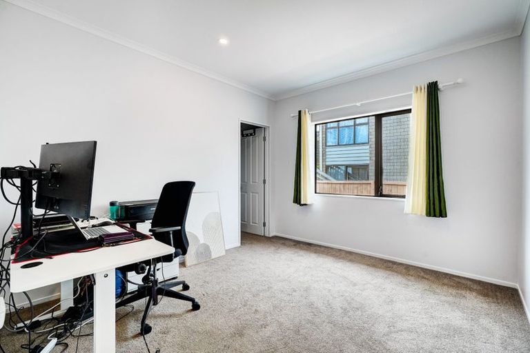 Photo of property in 31 Shibata Rise, Ranui, Auckland, 0612