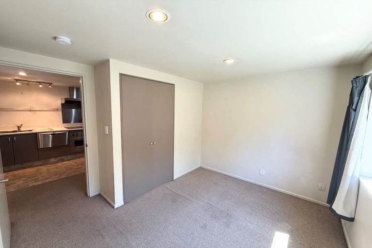 Photo of property in 307 Riccarton Road, Upper Riccarton, Christchurch, 8041