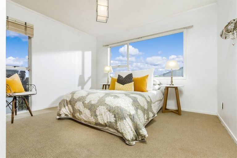 Photo of property in 2/57 Lake Road, Devonport, Auckland, 0624