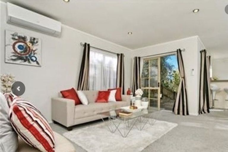 Photo of property in 4 Owl Court, Unsworth Heights, Auckland, 0632