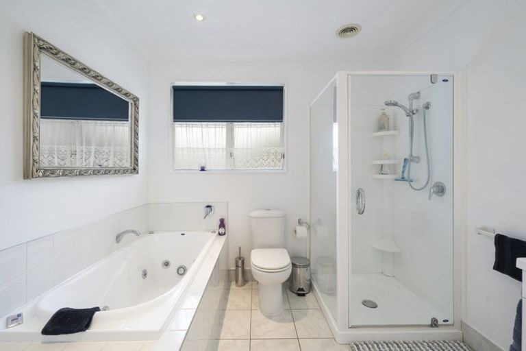 Photo of property in 22 Gray Avenue, Paraparaumu Beach, Paraparaumu, 5032