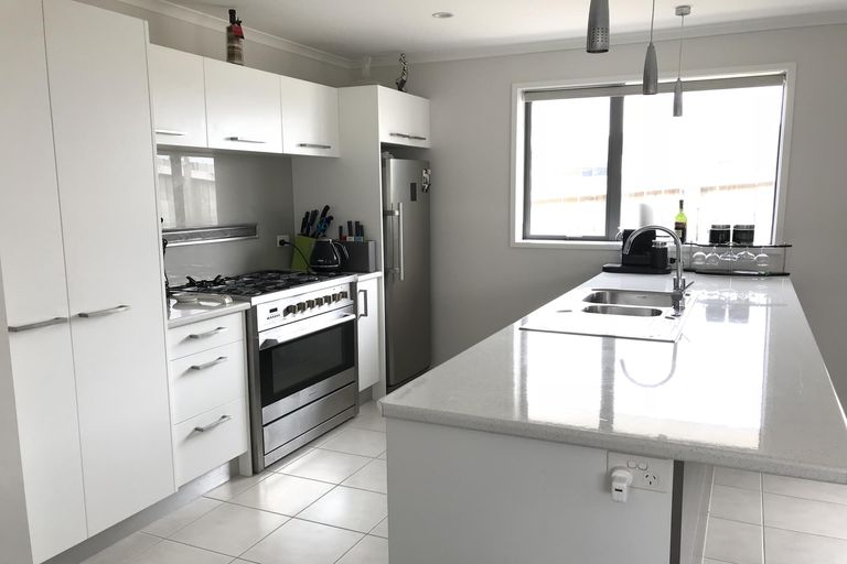 Photo of property in 22 Kilbryde Crescent, Pokeno, 2402