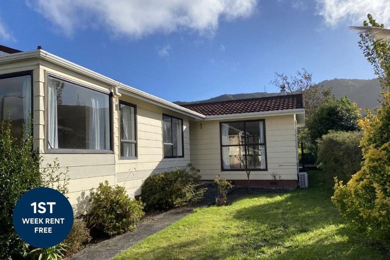 Photo of property in 343 Wellington Road, Wainuiomata, Lower Hutt, 5014