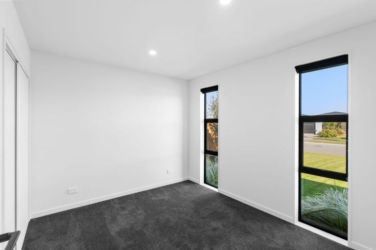 Photo of property in 11 Andesite Drive, Rolleston, 7614