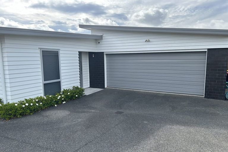 Photo of property in 22 Raptor Way, Welcome Bay, Tauranga, 3175