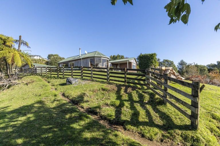 Photo of property in 62e Poplar Grove, Whalers Gate, New Plymouth, 4310