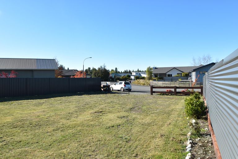 Photo of property in 33 Irishman Drive, Twizel, 7901