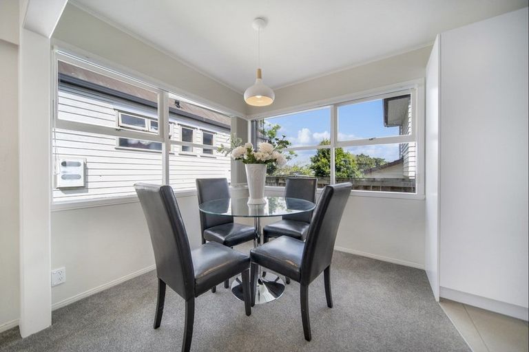 Photo of property in 55 Paparoa Road, Cockle Bay, Auckland, 2014