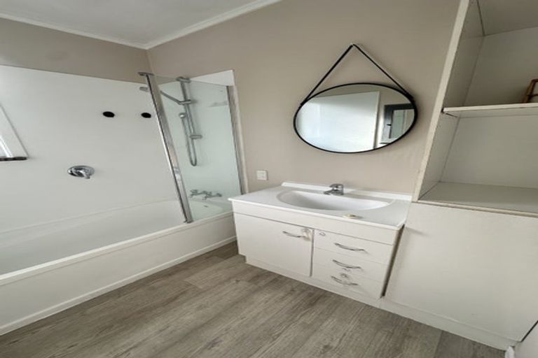 Photo of property in 4 Waimarama Grove, Birchville, Upper Hutt, 5018