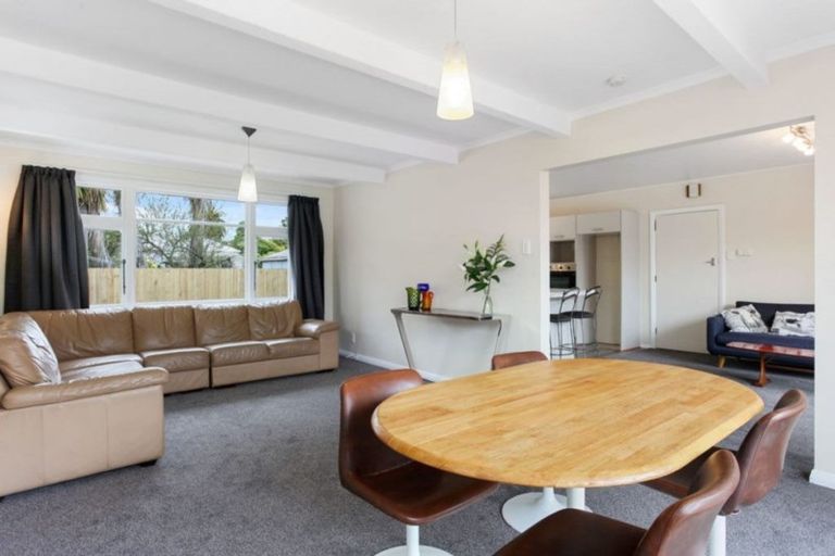 Photo of property in 47 Wainoni Road, Wainoni, Christchurch, 8061