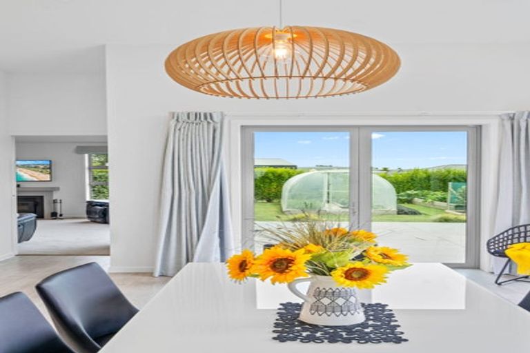 Photo of property in 11 Majestic Chance, Seaward Bush, Invercargill, 9812