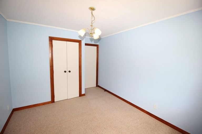 Photo of property in 37 Thorburn Avenue, Red Beach, 0932