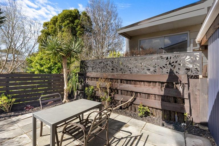 Photo of property in 5/19 Bayside Avenue, Te Atatu Peninsula, Auckland, 0610