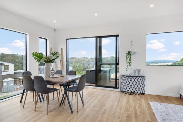 Photo of property in 10 Ringi Lane, Orewa, 0931