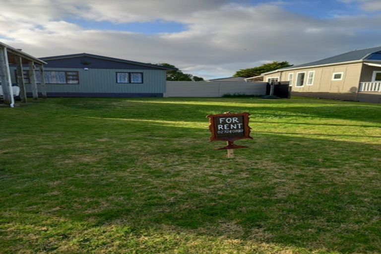 Photo of property in 65 Himatangi Street, Himatangi Beach, Foxton, 4891