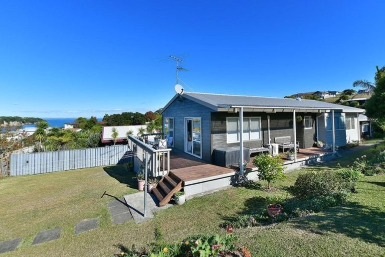 Photo of property in 10 Everard Avenue, Army Bay, Whangaparaoa, 0930