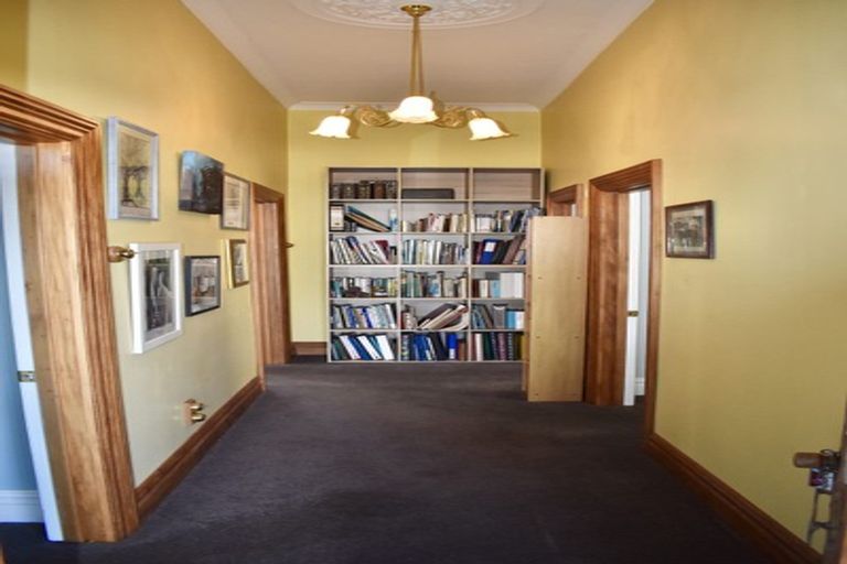 Photo of property in 22 Seddon Street, Levin, 5510