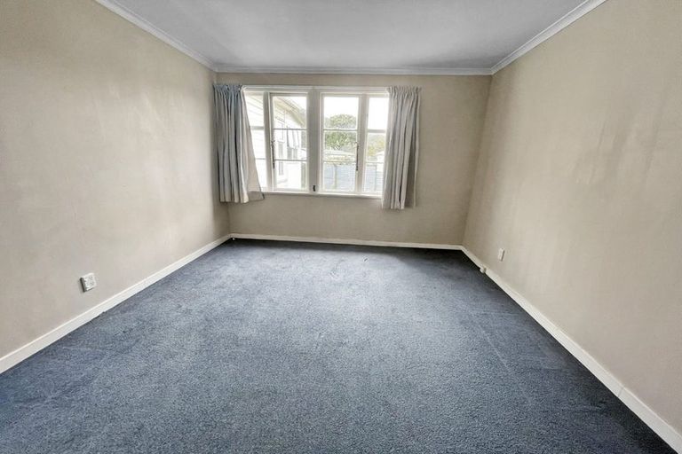 Photo of property in 83 Molesworth Street, Taita, Lower Hutt, 5011