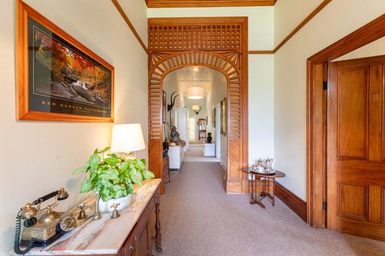 Photo of property in 6 Totara Road, Kumeroa, Woodville, 4997