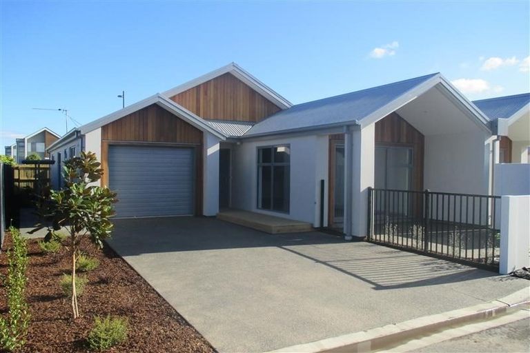 Photo of property in 8 Earhart Lane, Wigram, Christchurch, 8042