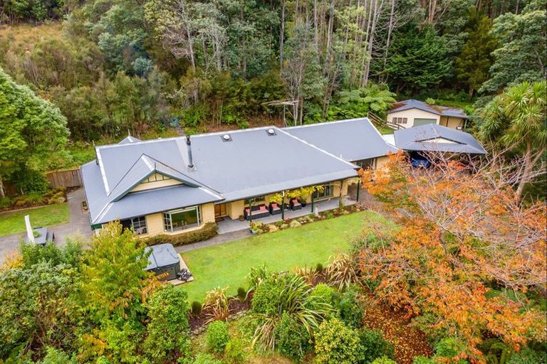 Photo of property in 1063c Blue Mountains Road, Blue Mountains, Upper Hutt, 5371