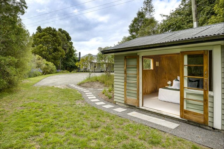 Photo of property in 583a Kahuranaki Road, Kahuranaki, Havelock North, 4295