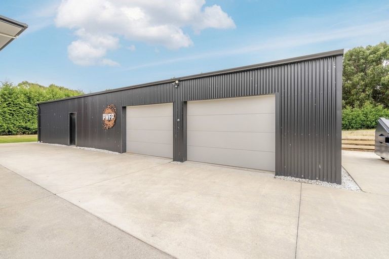 Photo of property in 156 Black Road, Otatara, Invercargill, 9879