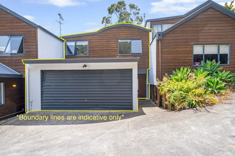 Photo of property in 2/30b Verbena Road, Birkdale, Auckland, 0626