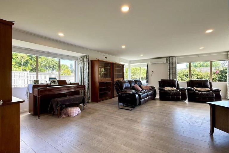 Photo of property in 164 Millhouse Drive, Golflands, Auckland, 2013