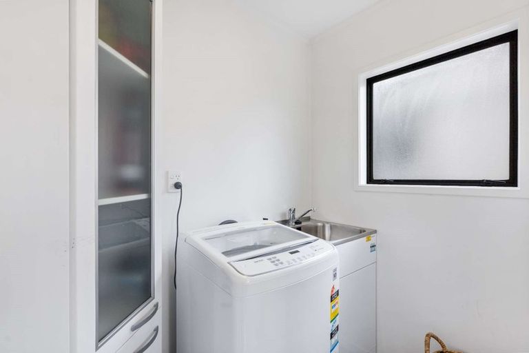 Photo of property in 2/181 Rangatira Road, Beach Haven, Auckland, 0626