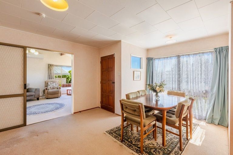 Photo of property in 15 Mclean Terrace, Waipukurau, 4200