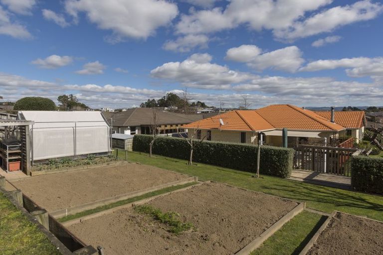 Photo of property in 12 Cotswold Place, Ohauiti, Tauranga, 3112