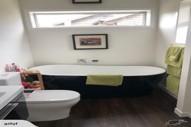 Photo of property in 29 Ferndale Drive, Waikanae, 5036