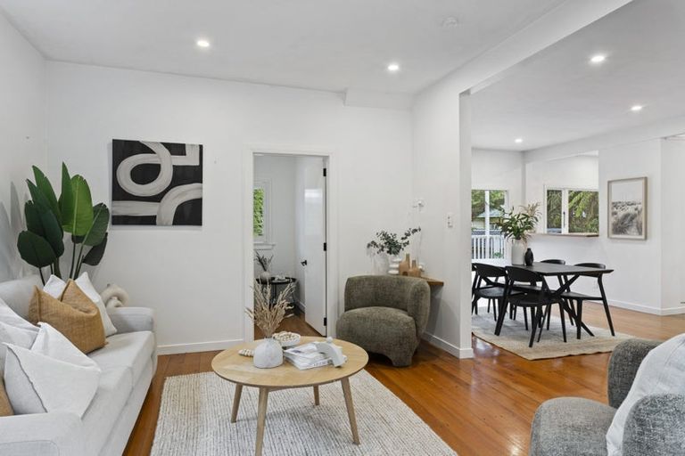 Photo of property in 755 West Coast Road, Oratia, Auckland, 0604